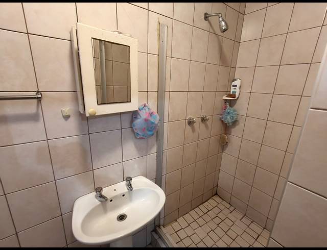 1 BEDROOM APARTMENT FOR SALE IN RUSTENBURG CENTRAL